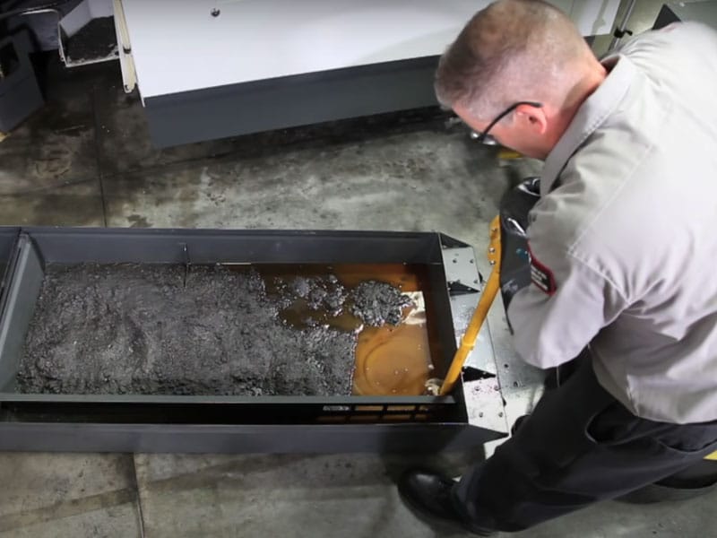 Servicio de Limpieza de Tanques de Máquina-Herramienta